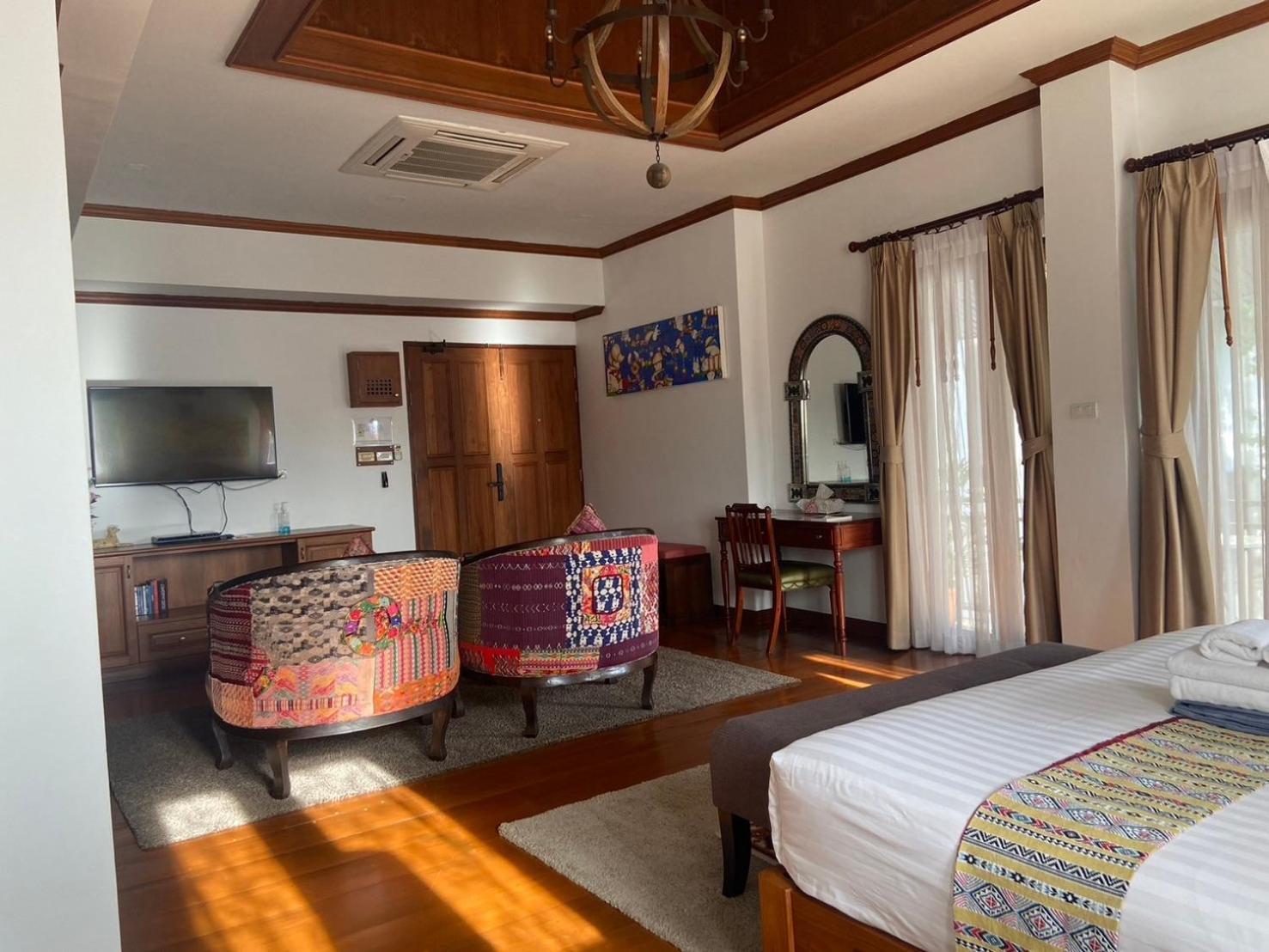 Baan Huenphen Boutique Hotel Chiang Mai Oda fotoğraf