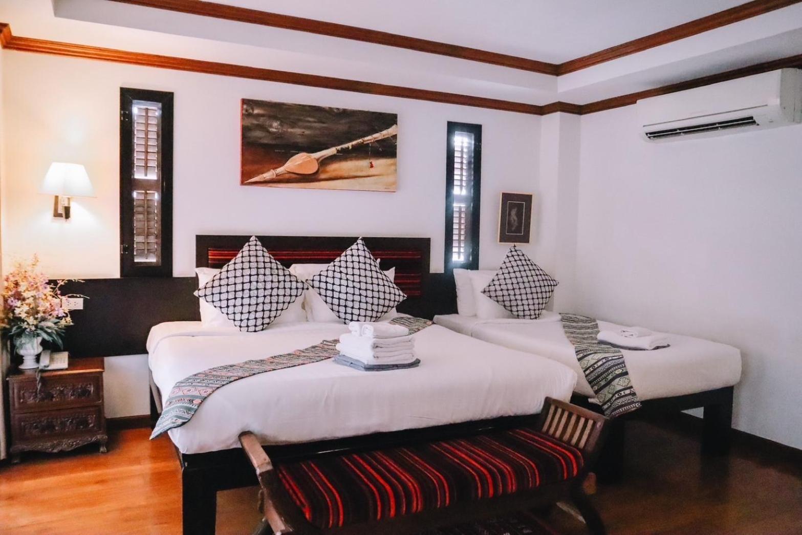 Baan Huenphen Boutique Hotel Chiang Mai Oda fotoğraf